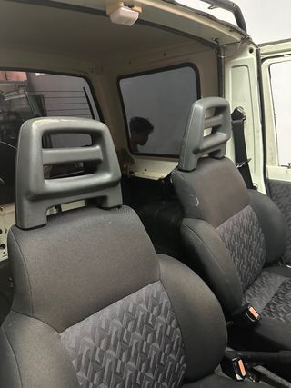 Suzuki Samurai 1990
