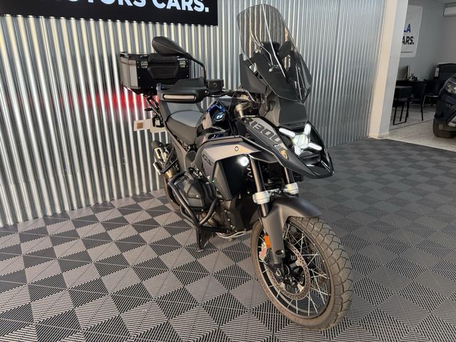 BMW R 1300 GS TRIPLE BLACK 