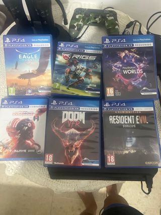 PS4 (PlayStation 4) negra mas sus gafas de VR 