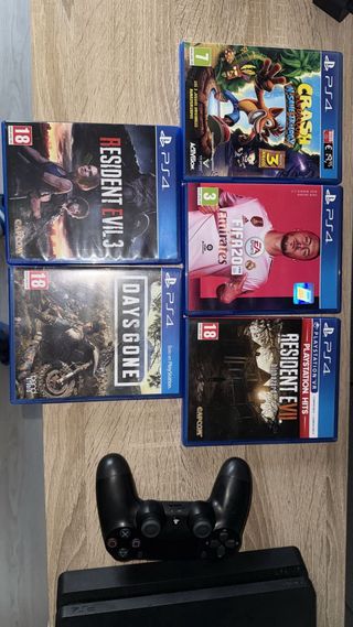 PS4 Slim 500GB + 5 juegos