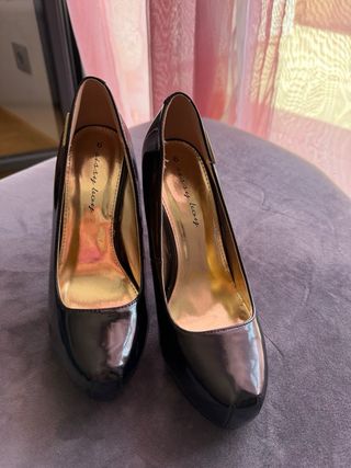 Zapatos negros tacón alto