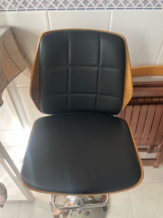 Taburetes cocina - Madera y piel (2)