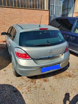 Opel Astra 2006
