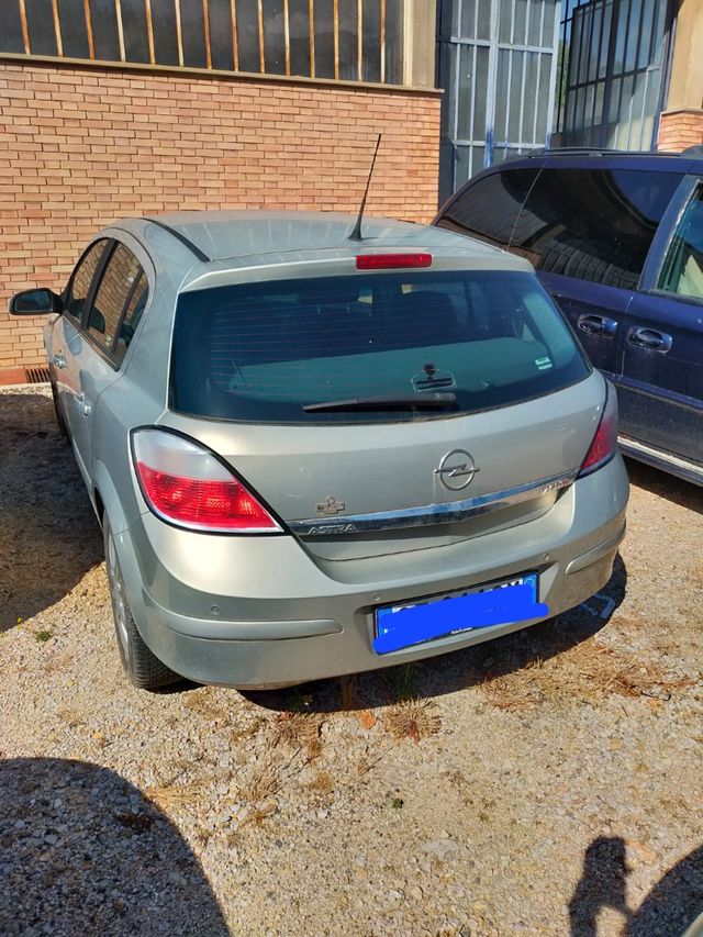 Opel Astra 2006