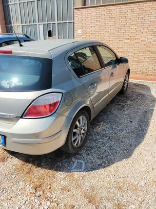 Opel Astra 2006