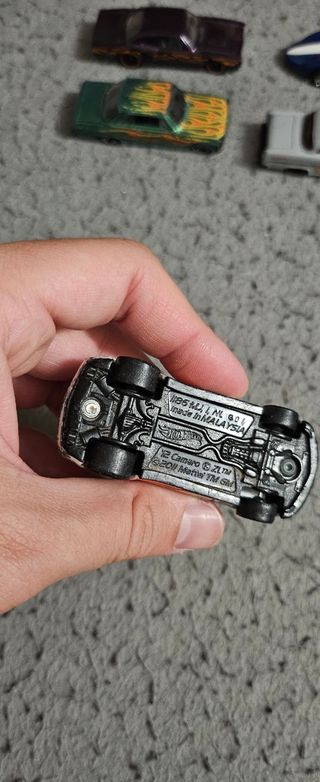 Hot Wheels '12 Camaro - Macchina