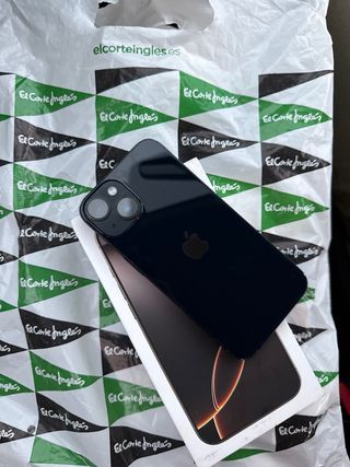 iPhone 14 negro - Como nuevo con 3 fundas 
