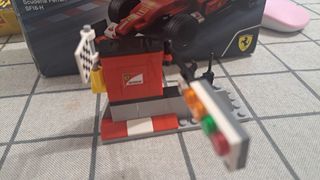Lego Speed Champions Ferrari SF16-H 75879. 