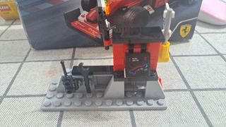 Lego Speed Champions Ferrari SF16-H 75879. 