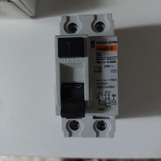 Interruptor Diferencial Merlin Gerin 40A