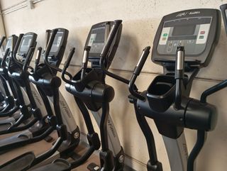 10 scarpe da ginnastica ellittiche Life Fitness