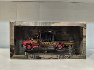 Camión Bedford escala 1:43
