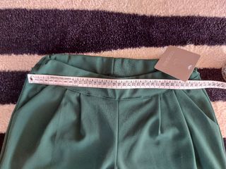Pantaloni eleganti verdi S/M
