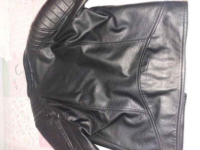 Cazadora tipo polipiel Zara niño 11-12