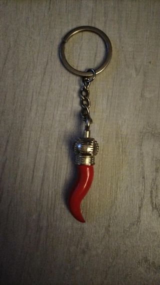 Portachiavi corno rosso portafortuna