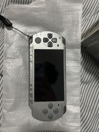 PSP 2000 Crisis Core FFVII SERIAL MATCH