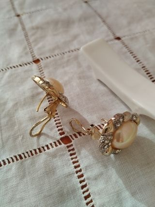 Pendientes perla vintage dorados