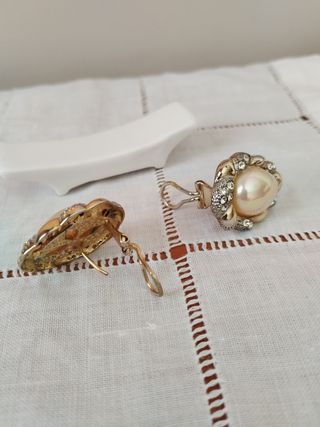 Pendientes perla vintage dorados