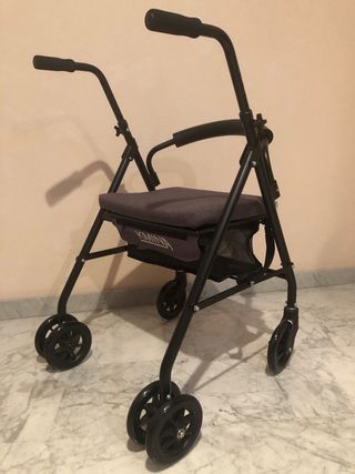 Andador con asiento nuevo