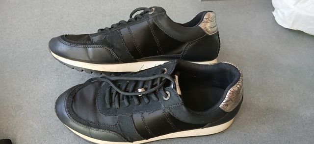 Zapatillas negras mujer