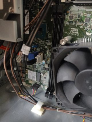 Torre HP Pavilion I5-7400