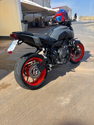 Yamaha MT-07