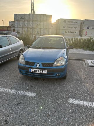 Renault Clio 2004