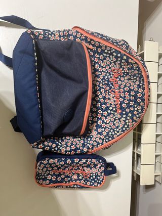 Mochila para clase de pepe jeans con estuche a jue
