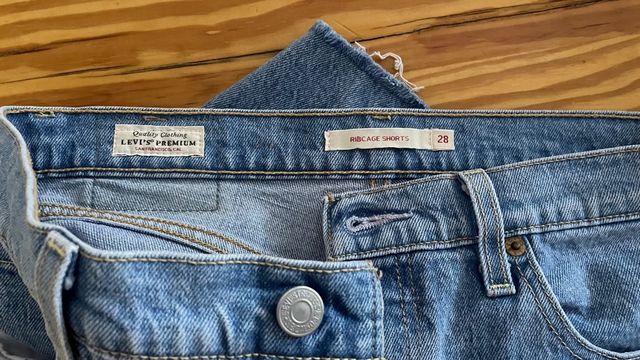 Levi's shorts vaqueros