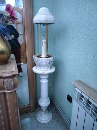 Lámpara fuente de alabastro