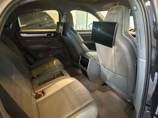 Porsche Cayenne Coupe 2021