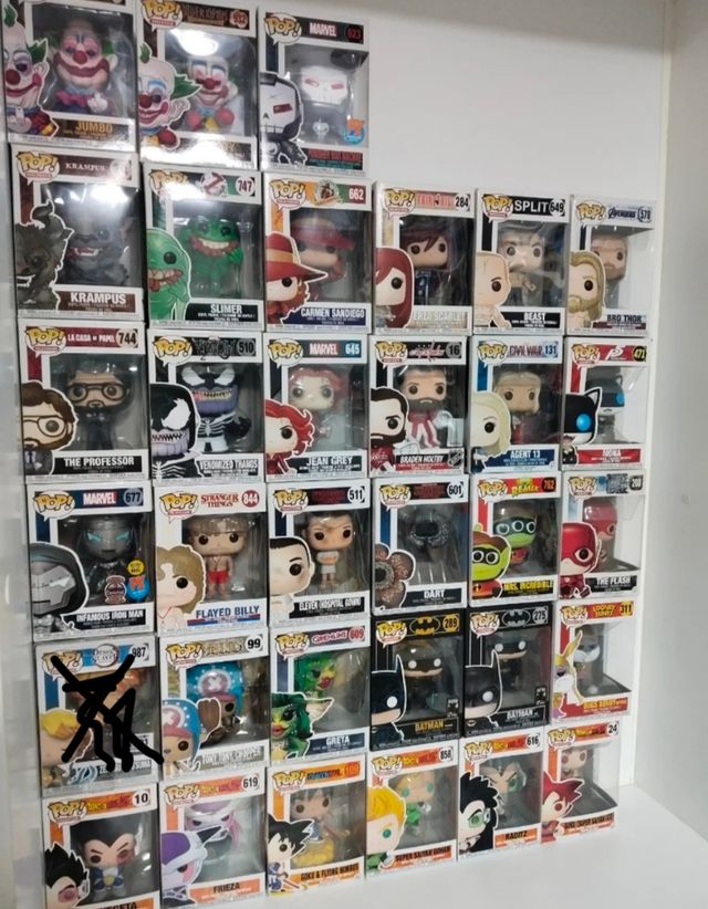 Funko Pop! Marvel, Dragon Ball, etc.