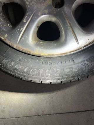 Llanta Saxo VTS - Neumático nuevo