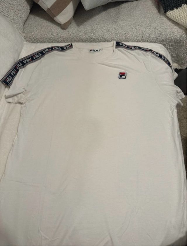 Camiseta Fila blanca c/bandas