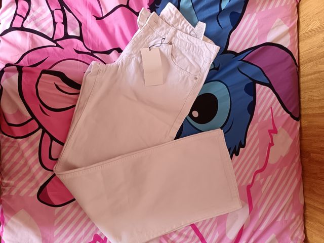 Pantalones blancos rectos