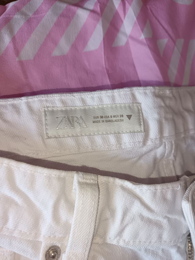 Pantalones blancos rectos