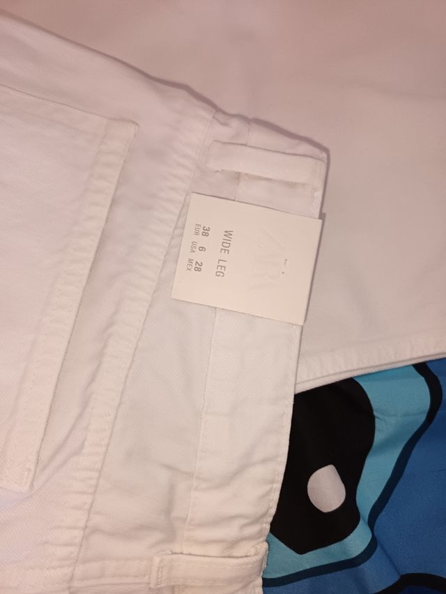 Pantalones blancos rectos