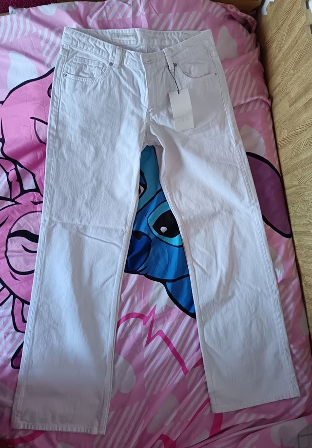 Pantalones blancos rectos