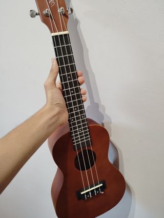 Ukelele Harley Benton HB-15