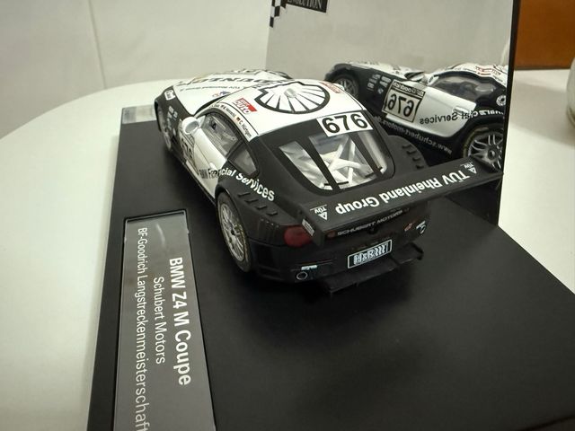 BMW Z4 M Coupe Scalextric Carrera