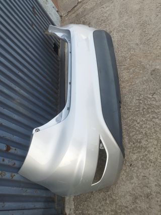 Paragolpes trasero Ford Fiesta