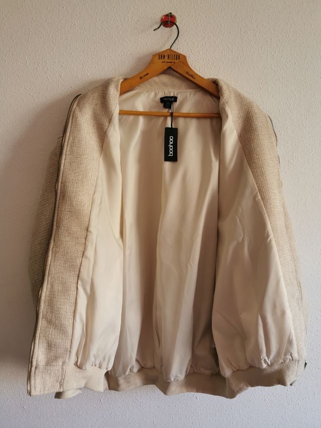 Chaqueta oversize talla 44 de Boohoo nueva.