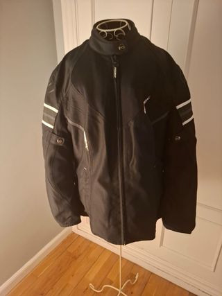 Cazadora moto mujer  . marca Ixon
