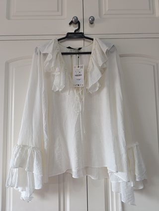 Blusa Zara blanca L - Volantes