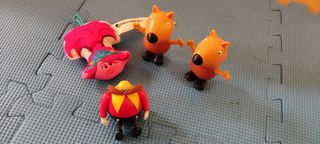 2 figuras Peppa Pig + 2 juguetes
