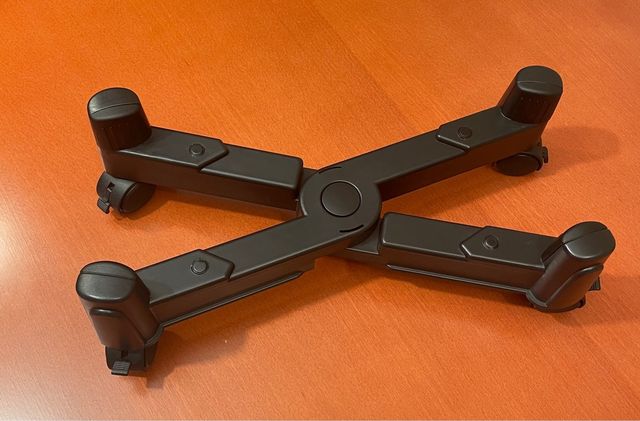 Soporte CPU con ruedas negro “OFERTA”