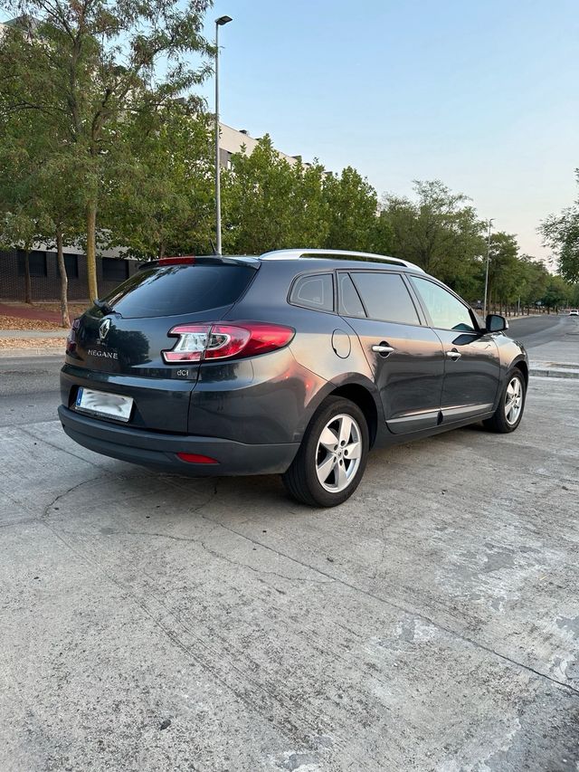 Renault Megane Sport Tourer COMO NUEVO