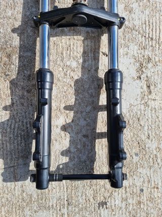 Horquilla yamaha xmax 400 2021