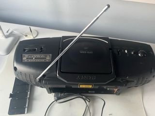 Sony CFD-222L: Radio Cassette CD