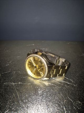 Reloj Fossil Dorado (incluye caja)